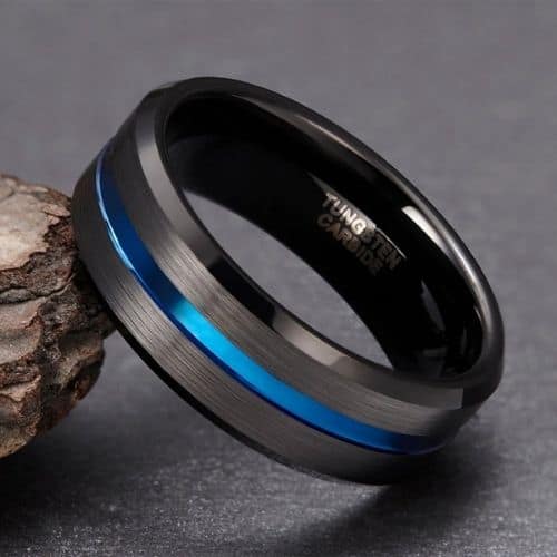 Schwarzer Wolframkarbidring für Männer mit blauer Rille