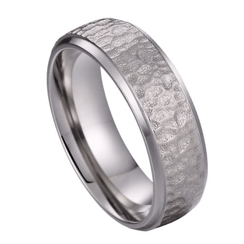 Silberner Titanring für Männer - Gehämmerter Effekt-Finish, Hochzeitstag, Verlobung, Titanband 7 mm in allen Größen