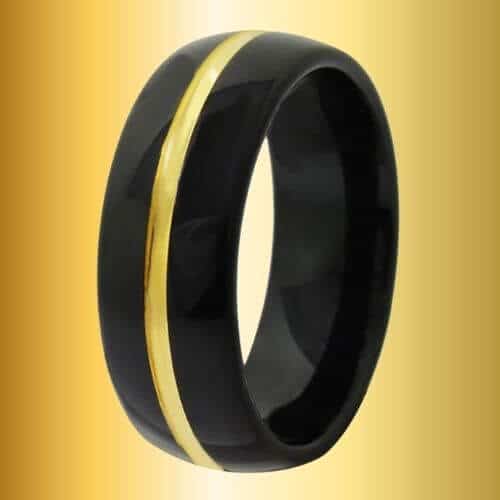 Wolframring für Männer - Schwarz mit goldener Mittelrille in allen Größen